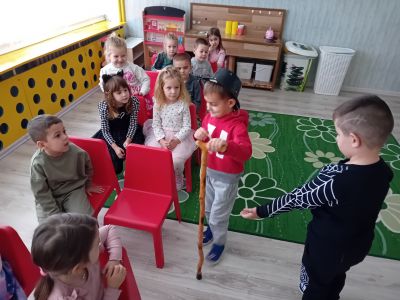 Втора група "Мики маус" - "Добрите постъпки" 1