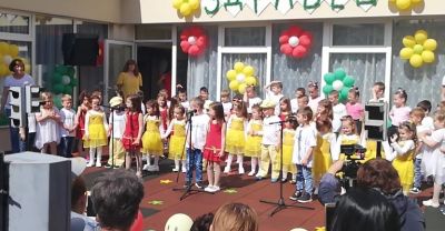 Годишно пролетно тържество - ДГ Здравец - Костенец
